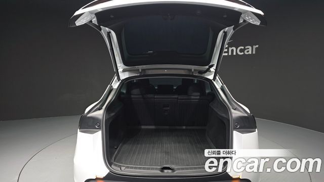 Tesla Model Y 2025 — photo 26