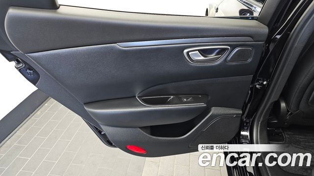 Renault Korea SM6 2022 — photo 15
