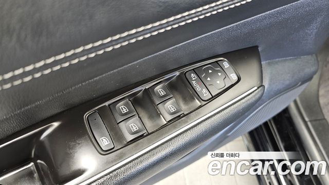 Renault Korea SM6 2022 — photo 28