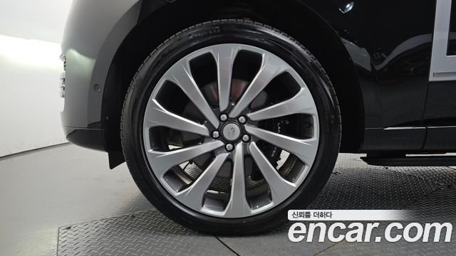 Land Rover Range Rover 2023 — photo 5