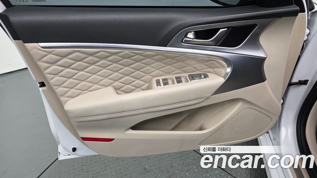 Genesis G70 2021 — photo 14