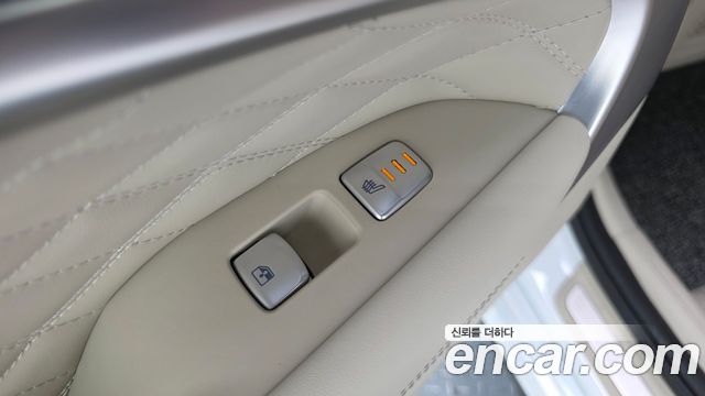 Genesis G70 2021 — photo 29