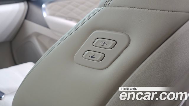 Genesis G70 2021 — photo 30
