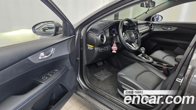 Kia K3 2020 — photo 13