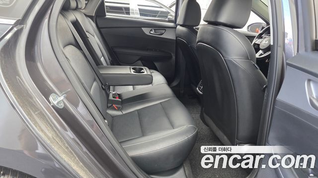 Kia K3 2020 — photo 17