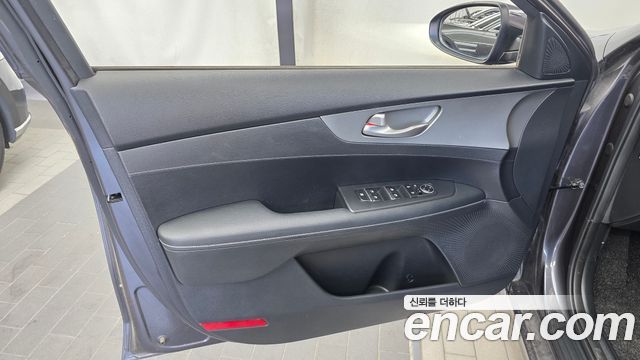Kia K3 2020 — photo 14
