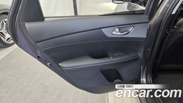 Kia K3 2020 — photo 15
