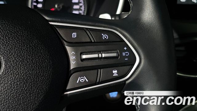Hyundai Santafe 2021 — photo 18
