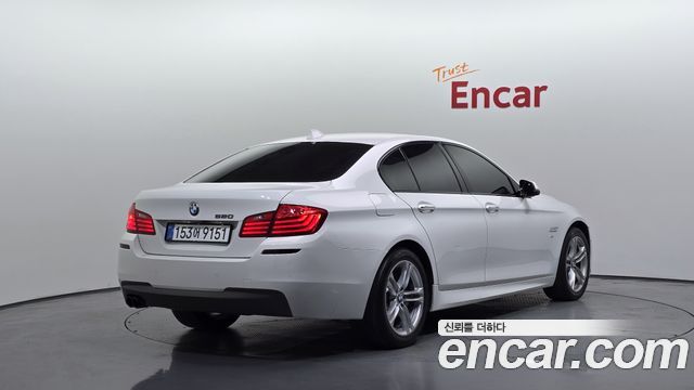 BMW 5-Series 2016 — photo 2
