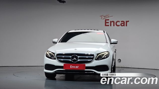 Mercedes-Benz E-Class 2019 — photo 3