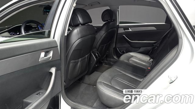 Hyundai Sonata 2015 — photo 11