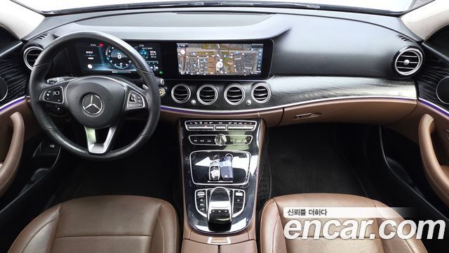 Mercedes-Benz E-Class 2017 — photo 7