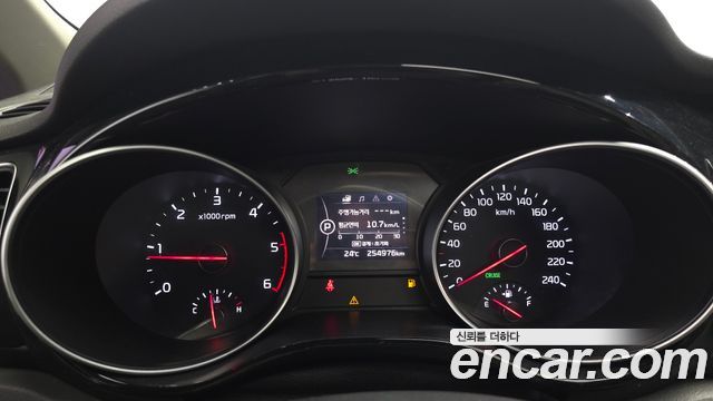 Kia Canival 2015 — photo 8