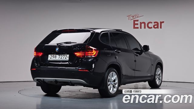 BMW X1 2011 — photo 2