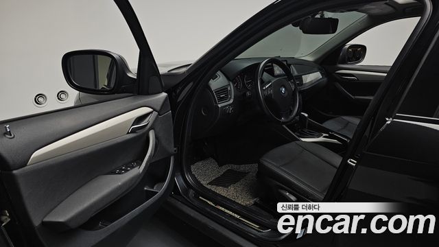 BMW X1 2011 — photo 13
