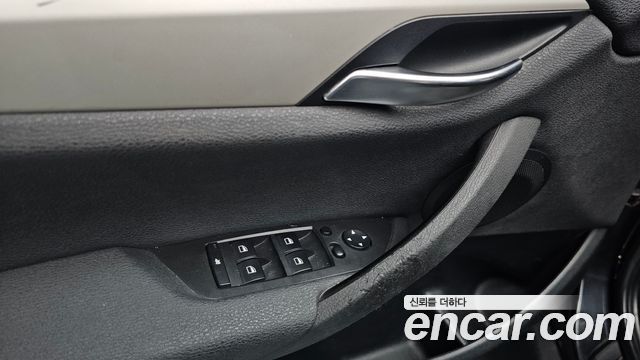 BMW X1 2011 — photo 23
