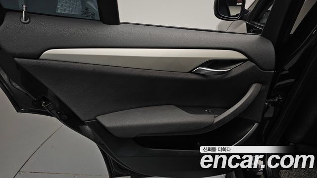 BMW X1 2011 — photo 15