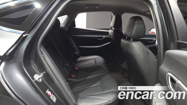 Hyundai Sonata 2022 — photo 12