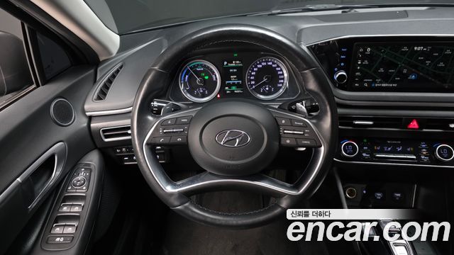 Hyundai Sonata 2022 — photo 13