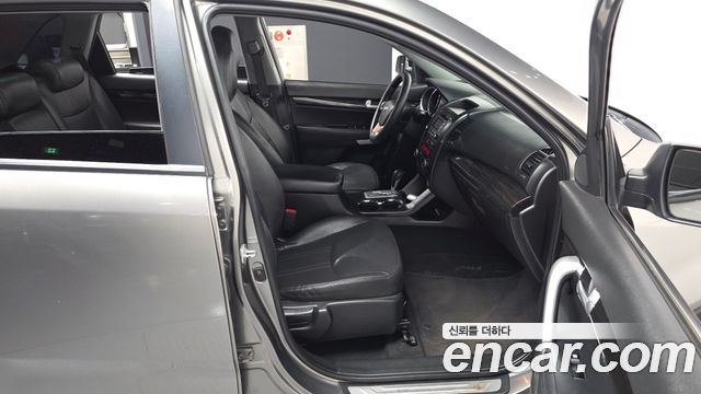 Kia Sorento 2011 — photo 17