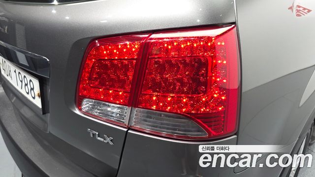 Kia Sorento 2011 — photo 9