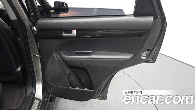 Kia Sorento 2011 — photo 15
