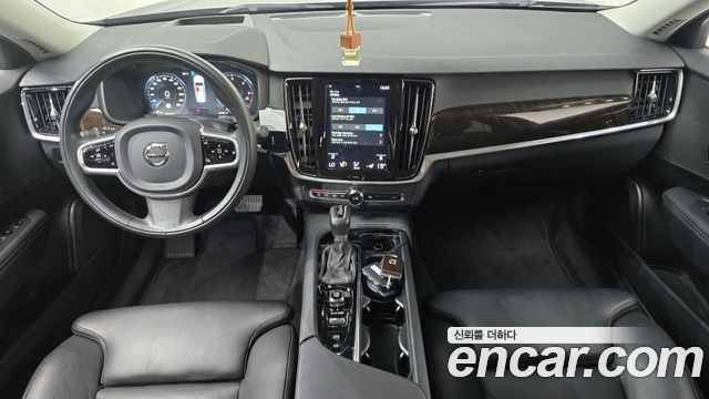 Volvo S90 2018 — photo 10