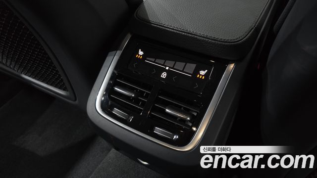 Volvo S90 2018 — photo 24