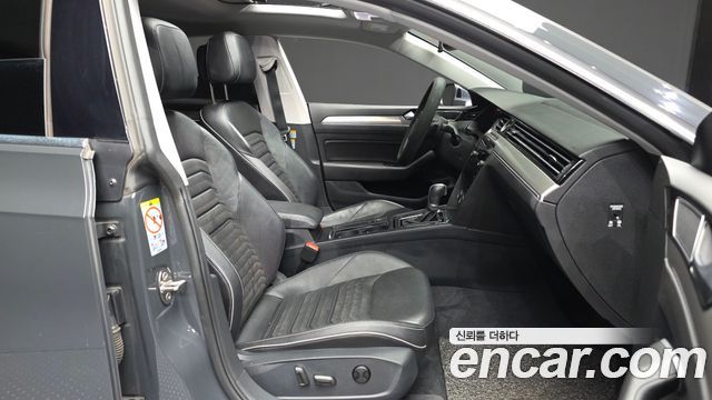 Volkswagen Arteon 2018 — photo 17