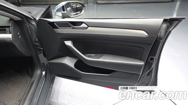 Volkswagen Arteon 2018 — photo 14