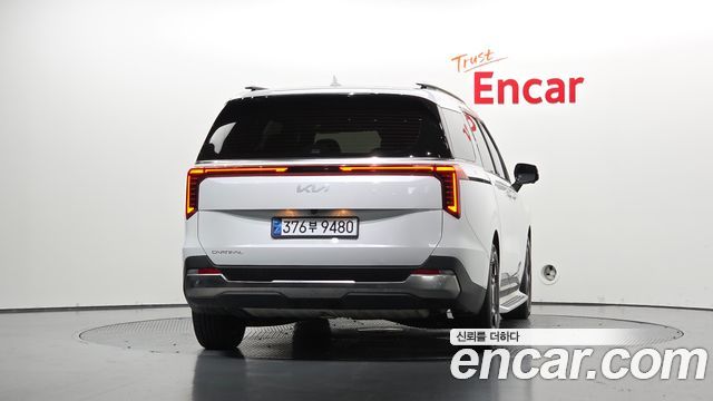 Kia Canival 2024 — photo 4