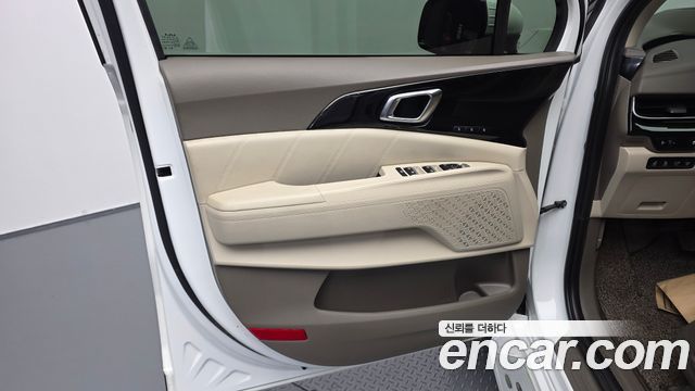 Kia Canival 2024 — photo 15