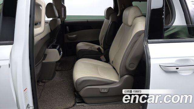 Kia Canival 2024 — photo 16