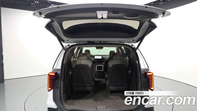 Kia Canival 2024 — photo 33