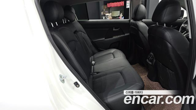 Kia Sportage 2015 — photo 18