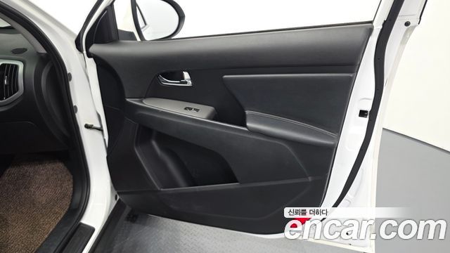 Kia Sportage 2015 — photo 14