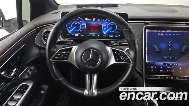 Mercedes-Benz EQE 2023 — photo 20