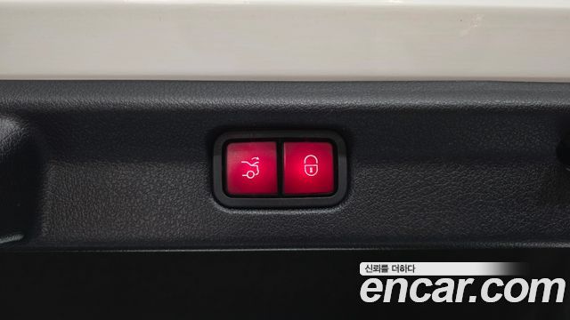 Mercedes-Benz EQE 2023 — photo 26