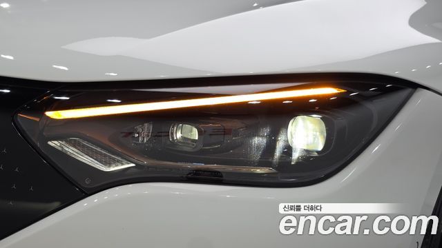 Mercedes-Benz EQE 2023 — photo 8