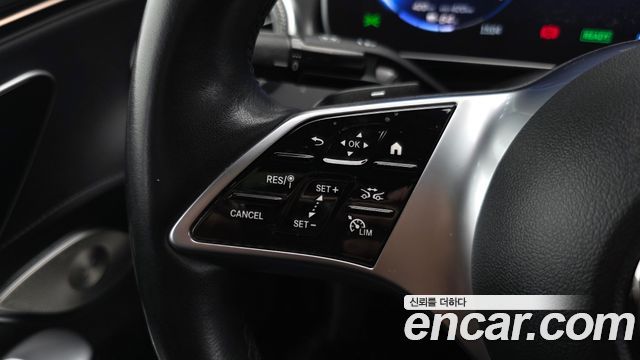 Mercedes-Benz EQE 2023 — photo 27