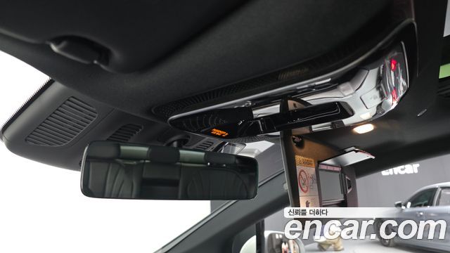 Mercedes-Benz EQE 2023 — photo 30