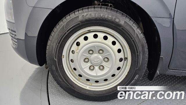 Hyundai Staria 2023 — photo 5