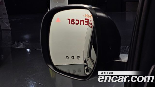 Hyundai Staria 2023 — photo 18