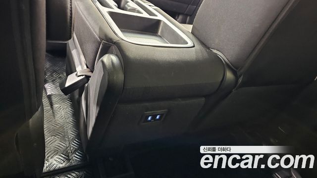 Hyundai Staria 2023 — photo 19