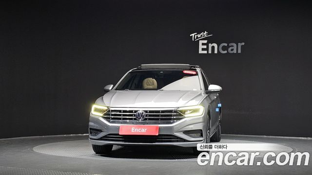 Volkswagen Jetta 2021 — photo 3