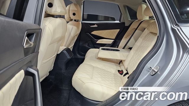Volkswagen Jetta 2021 — photo 17