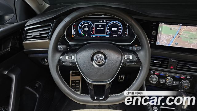Volkswagen Jetta 2021 — photo 18