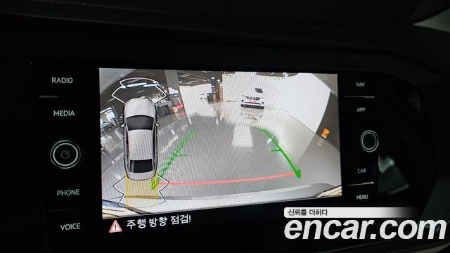 Volkswagen Jetta 2021 — photo 20