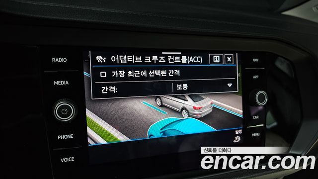 Volkswagen Jetta 2021 — photo 21