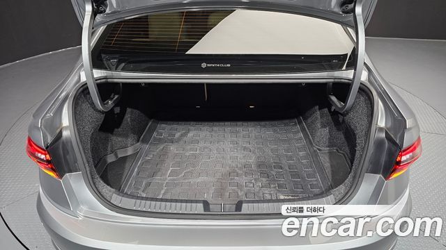 Volkswagen Jetta 2021 — photo 26